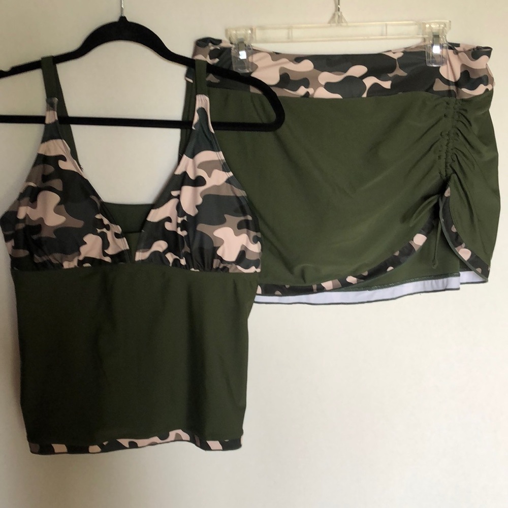 Green/Camo Tankini NWOT